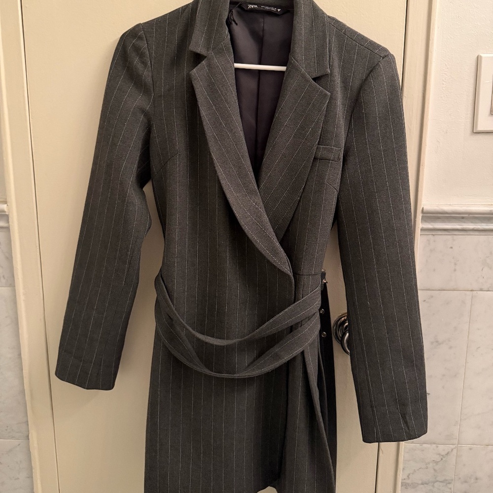 ZARA Grey Pinstripe Wrap Blazer Dress / Belted Blazer Size S - LIKE NEW